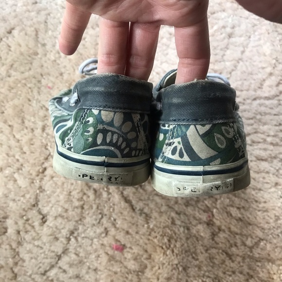 Patterned sperry’s - Picture 2 of 8